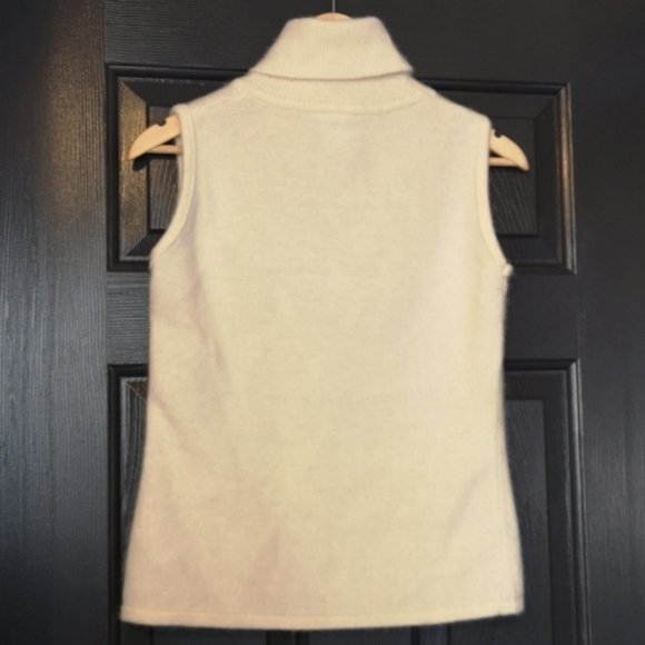 Stunning Parisian Vintage Angora Wool Turtleneck Sweater Vest - Made in Italy - Picture 7 of 9